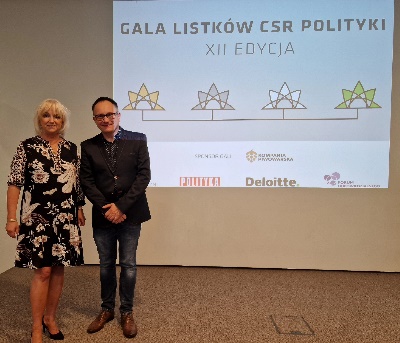 Biały Listek CSR Polityki Ponownie Dla Hochland Polska!